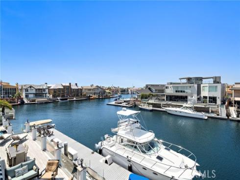 4021 Ondine Circle, Huntington Beach, CA