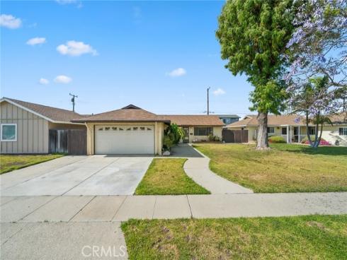 5931 Frontier Circle, Huntington Beach, CA