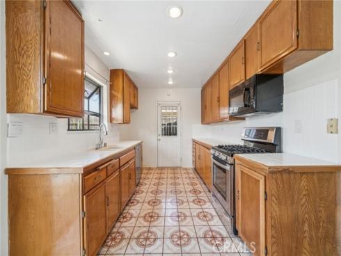 5931 Frontier Circle, Huntington Beach, CA