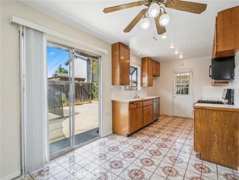 5931 Frontier Circle, Huntington Beach, CA