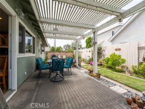 20121 Swansea Lane, Huntington Beach, CA