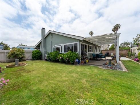20121 Swansea Lane, Huntington Beach, CA