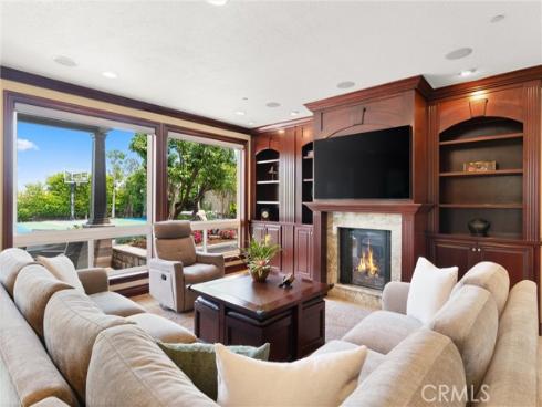 18912 Rockinghorse Lane, Huntington Beach, CA