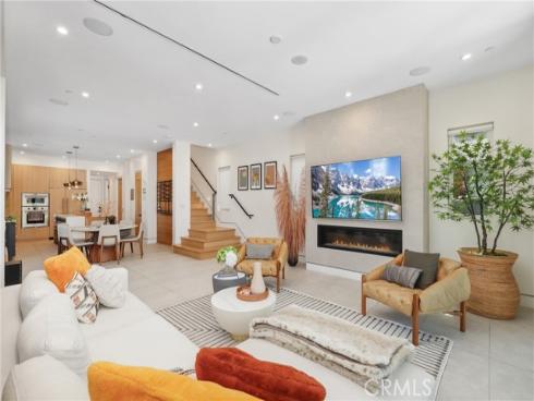 620 Huntington Street, Huntington Beach, CA