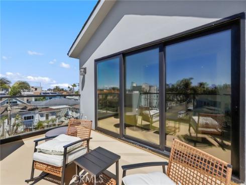 620 Huntington Street, Huntington Beach, CA