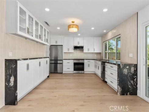 21692 Seaside Lane, Huntington Beach, CA