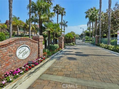 7825 Seaglen Drive, Huntington Beach, CA