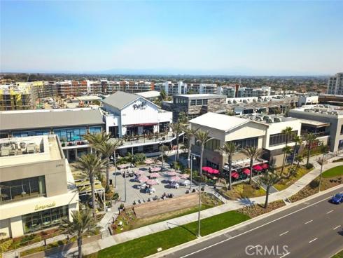 7825 Seaglen Drive, Huntington Beach, CA