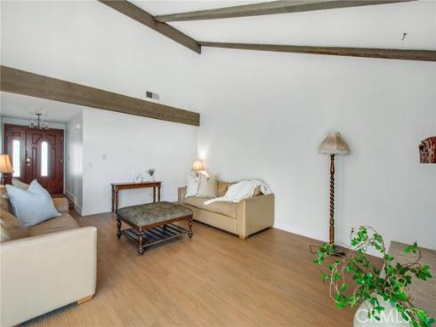 21041 Strathmoor Lane, Huntington Beach, CA