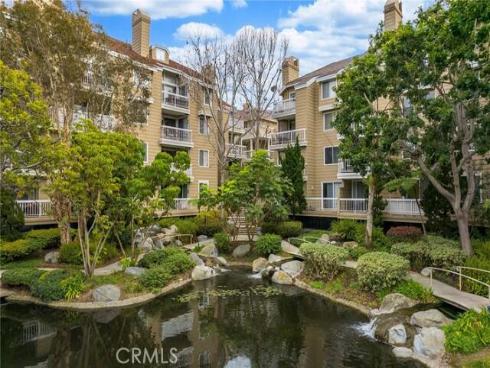 20371 Bluffside B404 Circle, Huntington Beach, CA