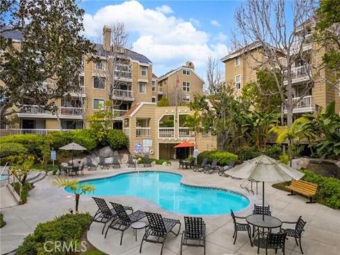 20371 Bluffside B404 Circle, Huntington Beach, CA