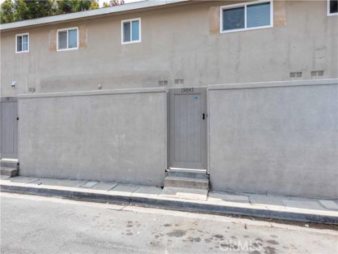 19847 Coventry Lane, Huntington Beach, CA