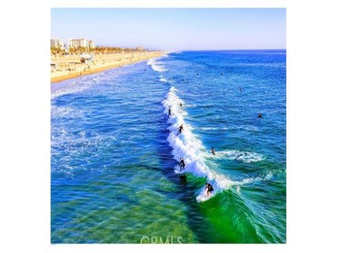 16061 Surprise Lane, Huntington Beach, CA