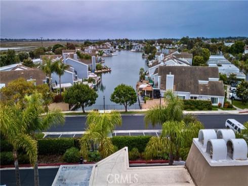 16061 Surprise Lane, Huntington Beach, CA