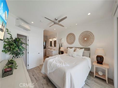 16291 Countess 114 Drive, Huntington Beach, CA