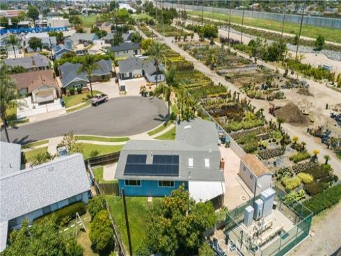 10402 Oronsay Circle, Huntington Beach, CA