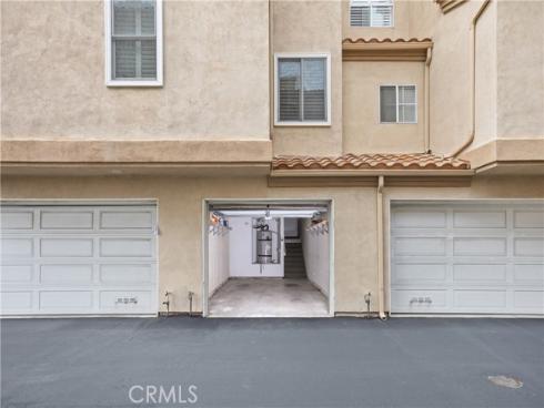 8308 Atlanta 101 Avenue, Huntington Beach, CA