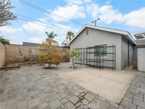 14571 Yucca Circle, Huntington Beach, CA