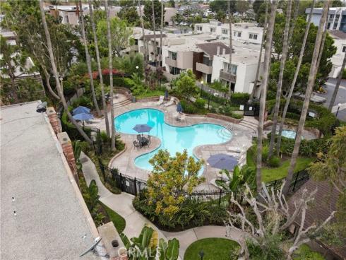 16703 Castaway Lane, Huntington Beach, CA