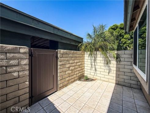 4734 Cielo 137 Drive, Huntington Beach, CA
