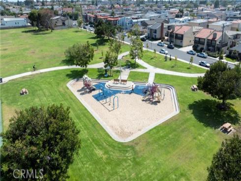 4734 Cielo 137 Drive, Huntington Beach, CA