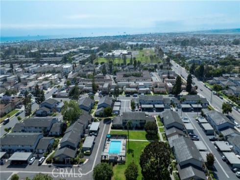 4734 Cielo 137 Drive, Huntington Beach, CA