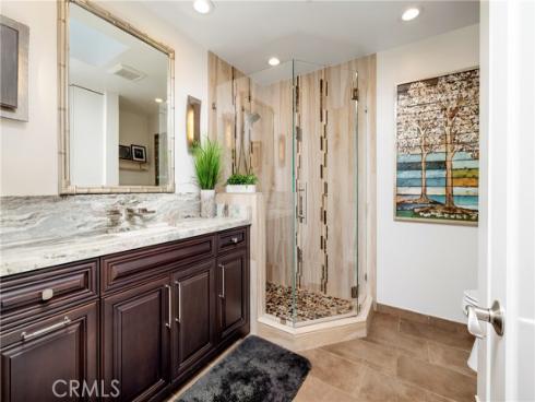 16520 Harbour 6 Lane, Huntington Beach, CA