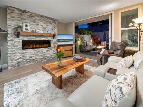 16520 Harbour 6 Lane, Huntington Beach, CA