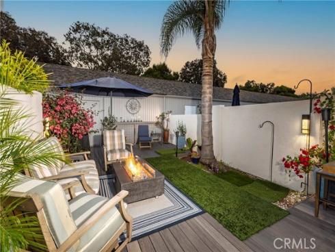 16520 Harbour 6 Lane, Huntington Beach, CA