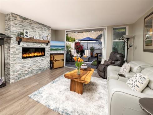 16520 Harbour 6 Lane, Huntington Beach, CA