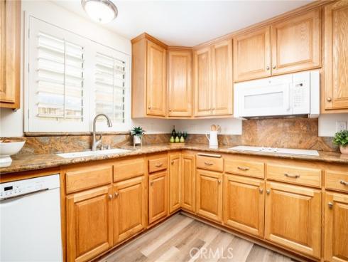 6772 Rook Drive, Huntington Beach, CA