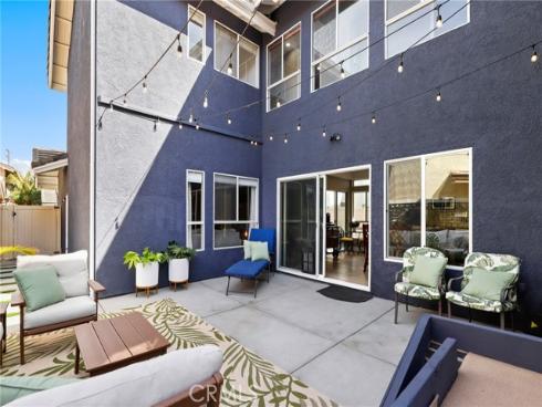 1916 Pine Street, Huntington Beach, CA