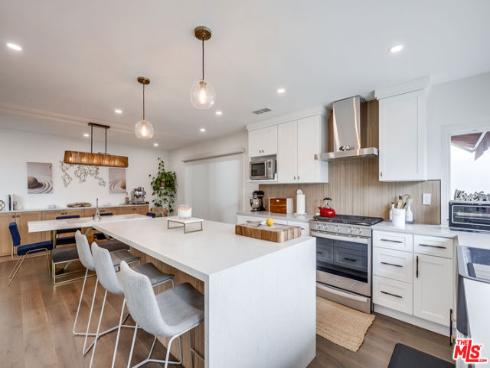 20281 Bancroft Circle, Huntington Beach, CA