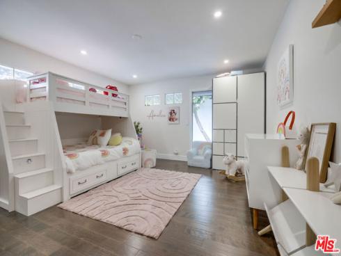 20281 Bancroft Circle, Huntington Beach, CA