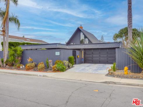20281 Bancroft Circle, Huntington Beach, CA