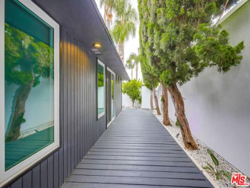 20281 Bancroft Circle, Huntington Beach, CA