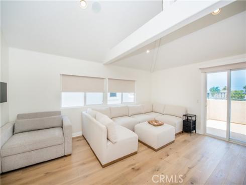 316  6th   Street, Huntington Beach, CA