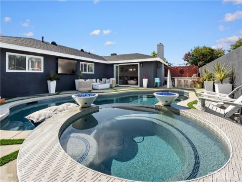 20672 Kelvin Lane, Huntington Beach, CA