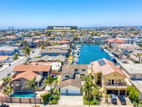 16781  Edgewater   Lane, Huntington Beach, CA