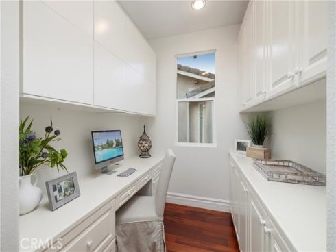 19084 Redford Lane, Huntington Beach, CA