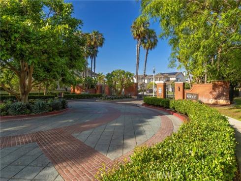 19084 Redford Lane, Huntington Beach, CA