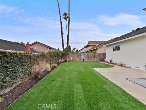 10132 Cynthia Drive, Huntington Beach, CA
