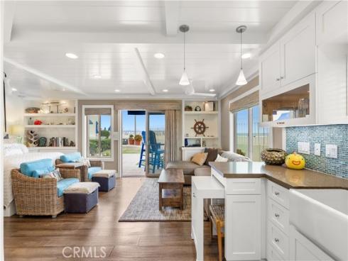 711 Pacific Coast 109 , Huntington Beach, CA