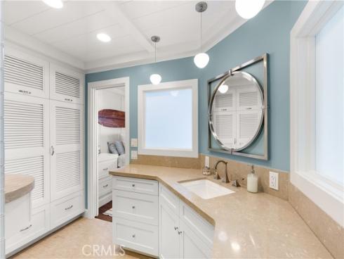 711 Pacific Coast 109 , Huntington Beach, CA