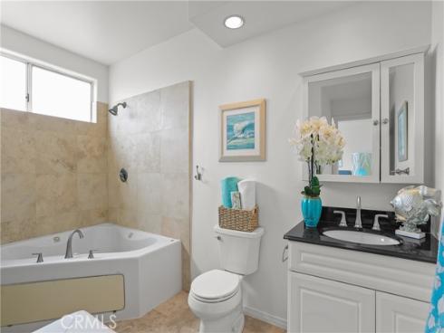 16778  Bayview  B  Drive, Huntington Beach, CA