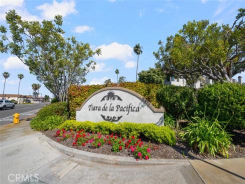 4822  Tiara  104  Drive, Huntington Beach, CA