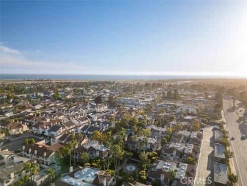 4822  Tiara  104  Drive, Huntington Beach, CA