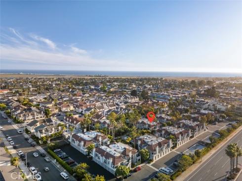 4822  Tiara  104  Drive, Huntington Beach, CA