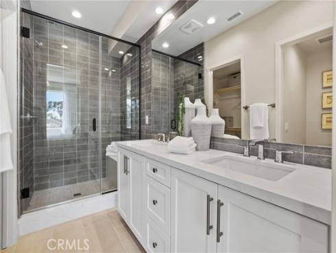 19071  Main  113  Street, Huntington Beach, CA