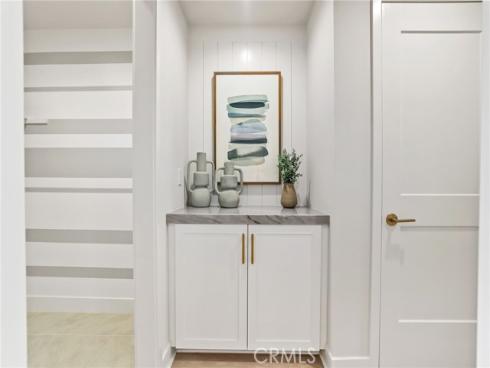 19071  Main  113  Street, Huntington Beach, CA